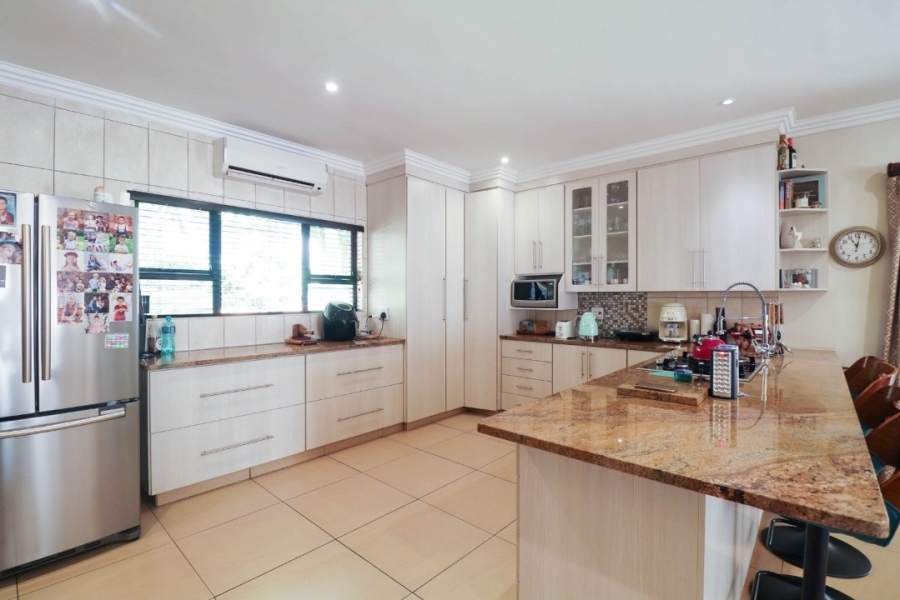 5 Bedroom Property for Sale in Protea Park North West